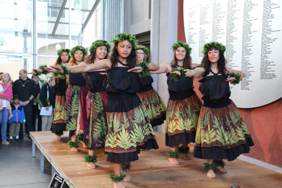 Wahine Beginning Class: Te Hau Nui School of Hula and Tahitian Dance