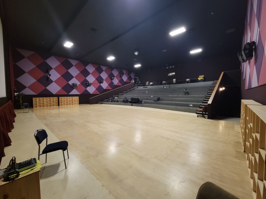 Large Theater