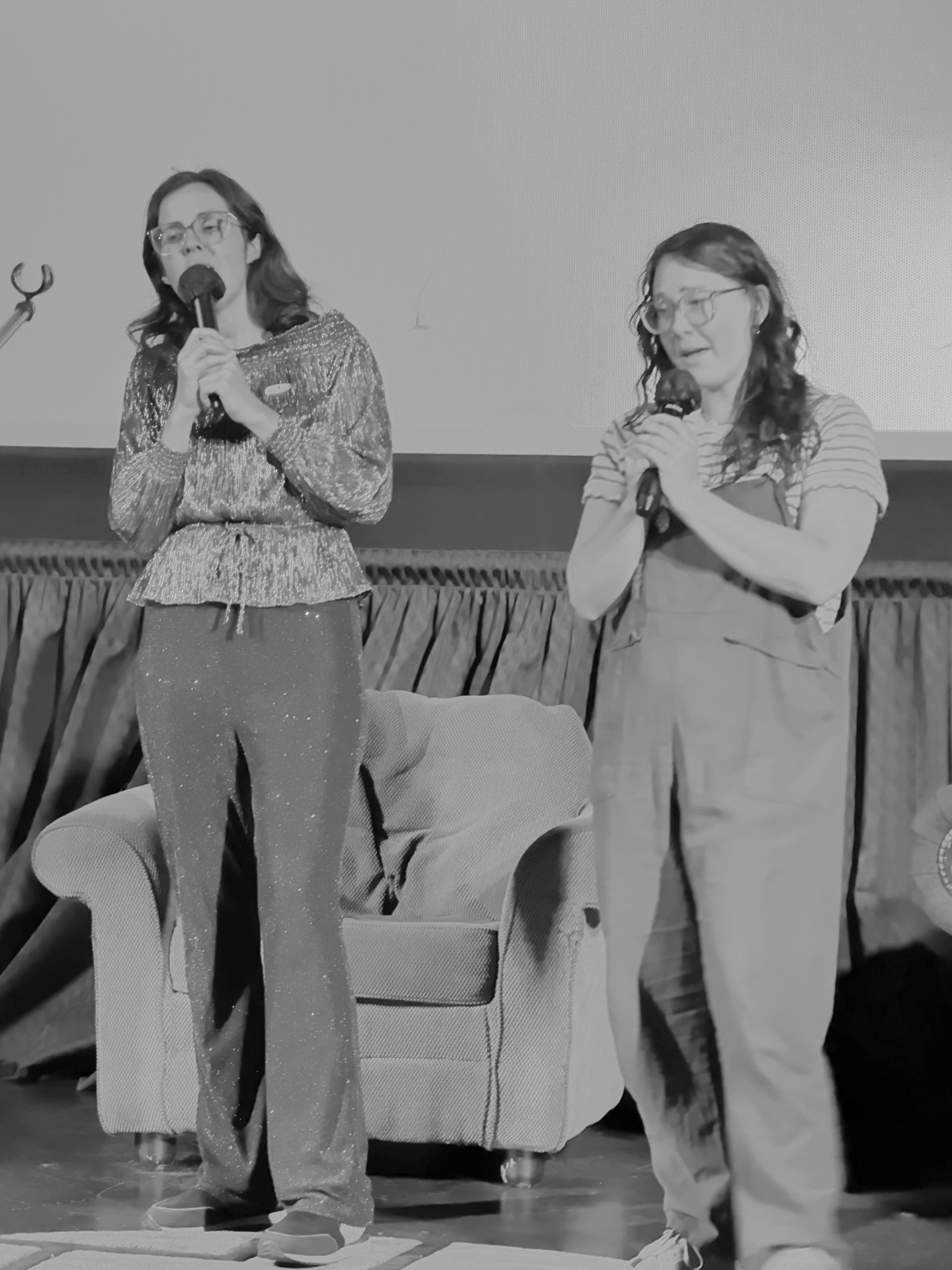 2-ladies.jpg