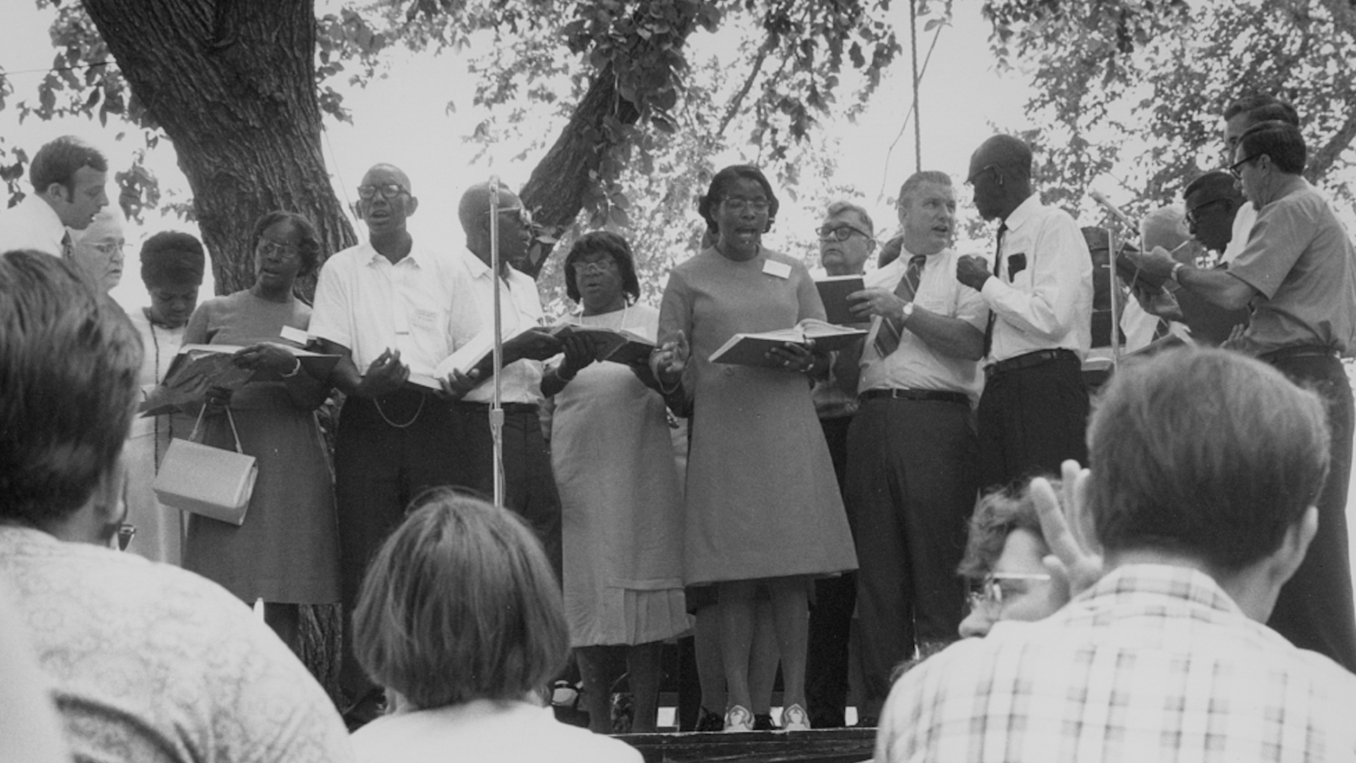 black-and-white-sacred-harp-singers-singing-at-a-folk-festival-19060-s.png