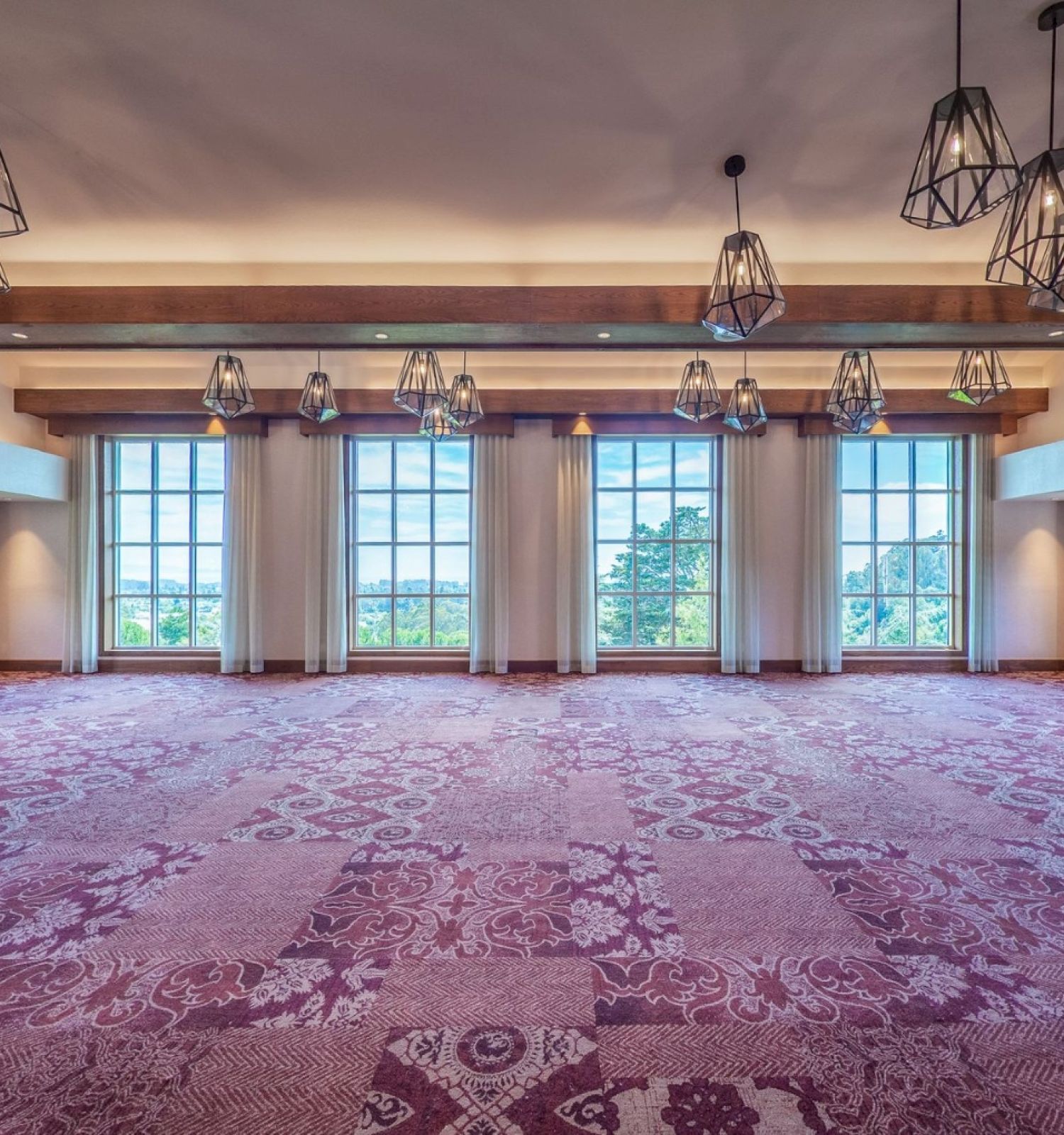 Chaminade Resort & Spa