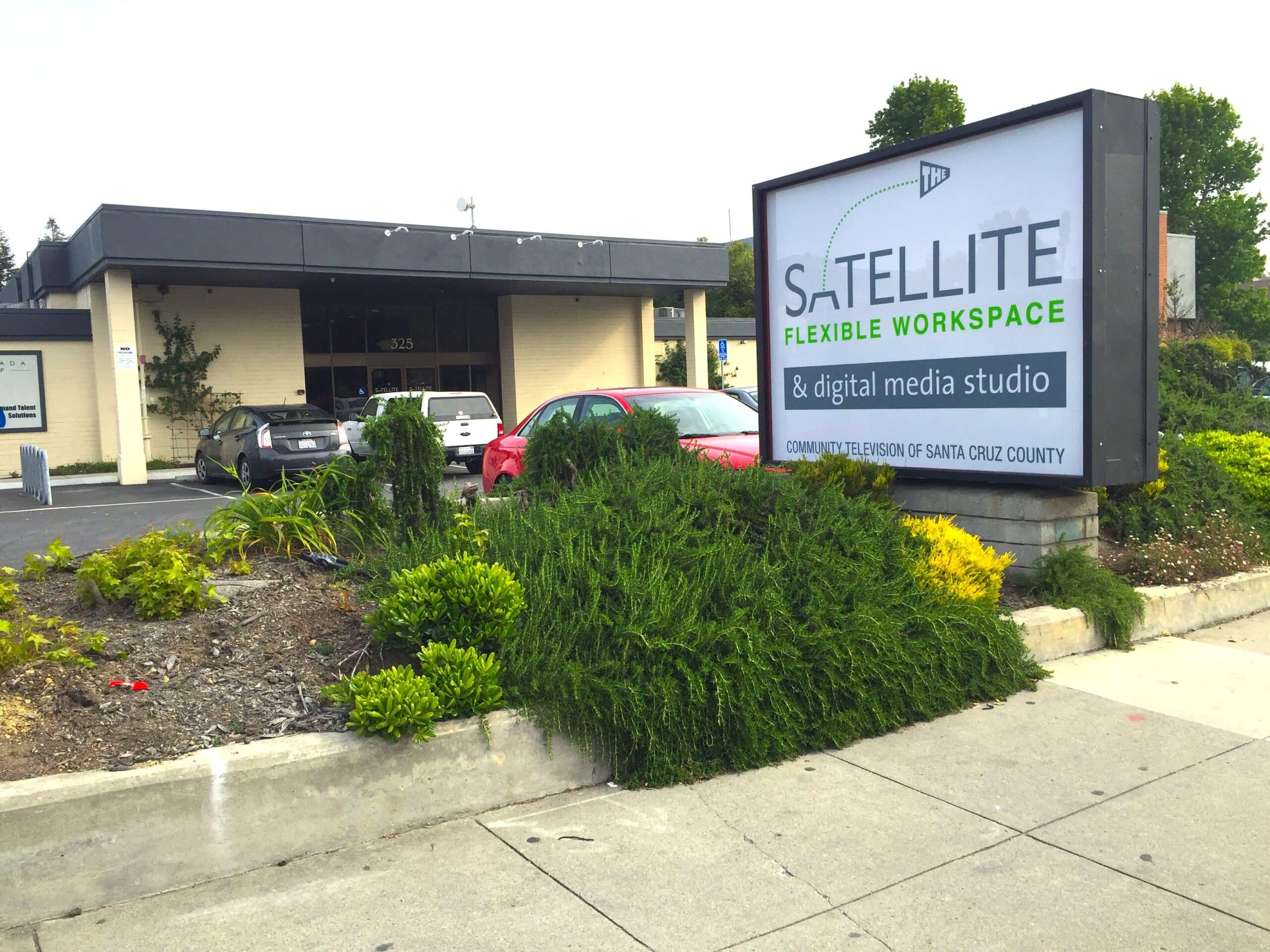 Satellite Workplaces & Digital Media Studio